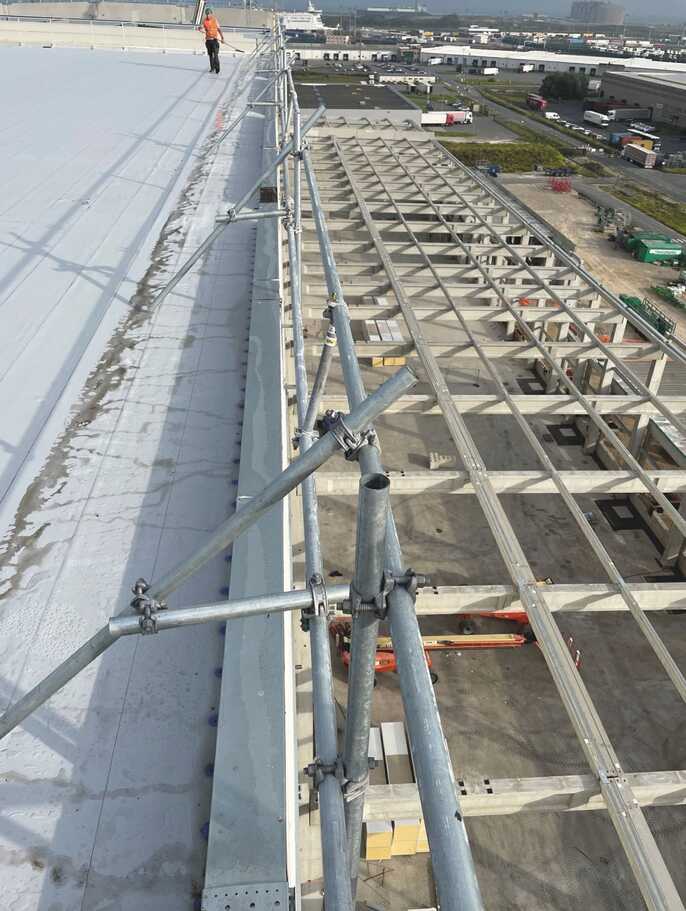 flat roof fall protection for installation onto sandwich panels